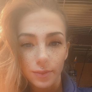 Meet your Posher, Janet